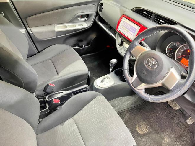ヴィッツ1.3U 4WD 5年保証 スマキー ナビ ETC 寒冷地仕様 禁煙 車検整備2年付 修復歴無
