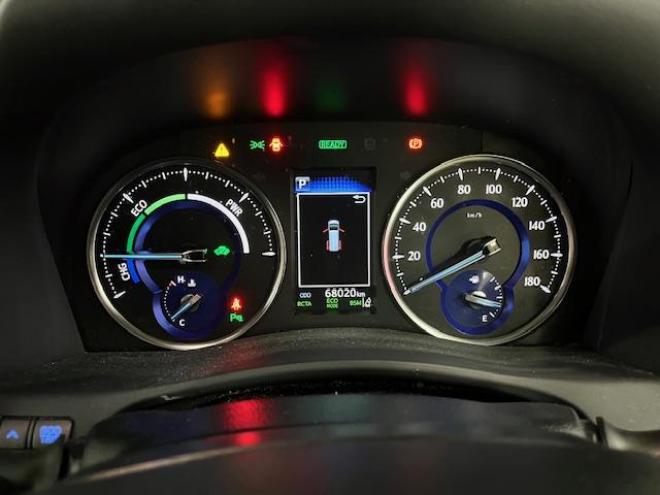 アルファードハイブリッドＳＲ　本州仕入　禁煙車　ＪＢＬサウンド　リアエンターテイメントシステム　プリクラッシュ　レーダークルーズ　純正１７インチＡＷ　社外１７ＡＷ＋スタッドレスタイヤ付　純正ナビ（フルセグ地デジ　ＤＶＤ再生　Ｂｌｕｅｔｏｏｔｈ）＋バックカメラ　全方位カメラ　純正リアフリップダウンモニター　デジタルインナーミラー　両側パワースライドドア　パワーバックドア　純正ブラックレザーシート　電動オットマン　ＬＥＤヘッドライト　ドライブレコーダー 4WD 2500 5Dr