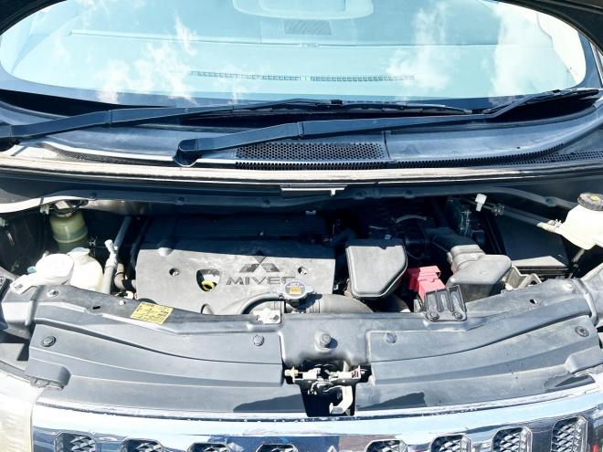 デリカD5　2.4シャモニー 4WD　ローンが不安な方＜優遇ローン＞　本州仕入 寒冷地　純正ナビ　両側PWスラ