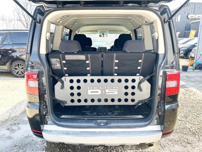 デリカD5　2.4シャモニー 4WD　ローンが不安な方＜優遇ローン＞　本州仕入 寒冷地　純正ナビ　両側PWスラ
