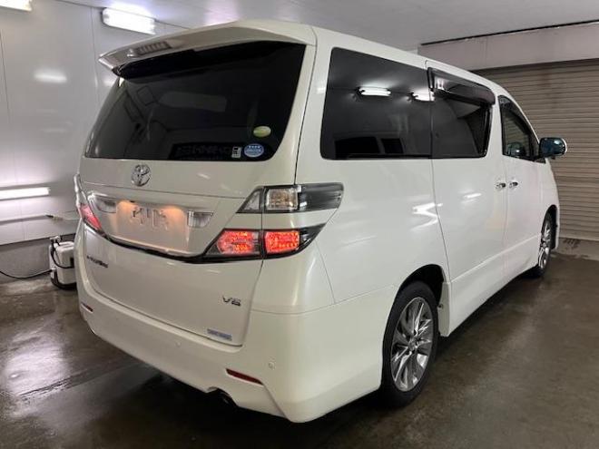 ヴェルファイア２．４Ｚ　プラチナセレクションⅡ　本州仕入　禁煙車　ＷＡＫＯＳバリアスコーティング済　純正１８インチＡＷ　純正１６ＡＷ＋スタッドレスタイヤ付　純正ＨＤＤナビ（ＣＤ＆ＤＶＤ再生　フルセグ地デジ　Ｂｌｕｅｔｏｏｔｈ）＋バックカメラ　フロントブラインドカメラ　両側パワースライドドア　パワーバックドア　ドライブレコーダー　クルーズコントロール　７人乗りキャプテンシート　オットマン　コーナーセンサー　横滑り防止装置　ＰＵＳＨスタート　スマートキー　タイミングチェーン車　ＨＩＤヘッドライト　ビルトインＥＴＣ 4WD 