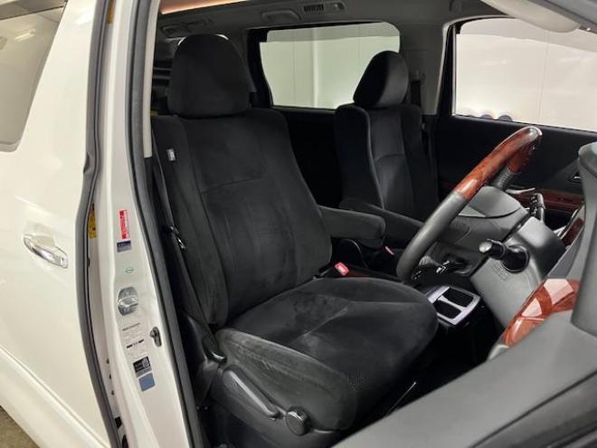 ヴェルファイア２．４Ｚ　プラチナセレクションⅡ　本州仕入　禁煙車　ＷＡＫＯＳバリアスコーティング済　純正１８インチＡＷ　純正１６ＡＷ＋スタッドレスタイヤ付　純正ＨＤＤナビ（ＣＤ＆ＤＶＤ再生　フルセグ地デジ　Ｂｌｕｅｔｏｏｔｈ）＋バックカメラ　フロントブラインドカメラ　両側パワースライドドア　パワーバックドア　ドライブレコーダー　クルーズコントロール　７人乗りキャプテンシート　オットマン　コーナーセンサー　横滑り防止装置　ＰＵＳＨスタート　スマートキー　タイミングチェーン車　ＨＩＤヘッドライト　ビルトインＥＴＣ 4WD 