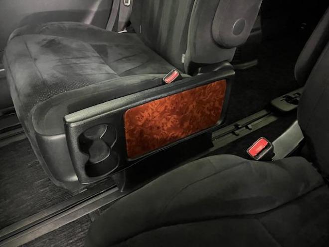 ヴェルファイア２．４Ｚ　プラチナセレクションⅡ　本州仕入　禁煙車　ＷＡＫＯＳバリアスコーティング済　純正１８インチＡＷ　純正１６ＡＷ＋スタッドレスタイヤ付　純正ＨＤＤナビ（ＣＤ＆ＤＶＤ再生　フルセグ地デジ　Ｂｌｕｅｔｏｏｔｈ）＋バックカメラ　フロントブラインドカメラ　両側パワースライドドア　パワーバックドア　ドライブレコーダー　クルーズコントロール　７人乗りキャプテンシート　オットマン　コーナーセンサー　横滑り防止装置　ＰＵＳＨスタート　スマートキー　タイミングチェーン車　ＨＩＤヘッドライト　ビルトインＥＴＣ 4WD 