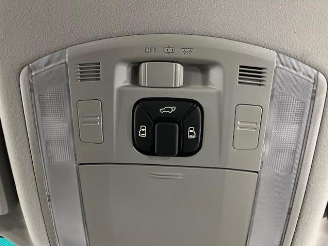 ヴェルファイア２．４Ｚ　プラチナセレクションⅡ　本州仕入　禁煙車　ＷＡＫＯＳバリアスコーティング済　純正１８インチＡＷ　純正１６ＡＷ＋スタッドレスタイヤ付　純正ＨＤＤナビ（ＣＤ＆ＤＶＤ再生　フルセグ地デジ　Ｂｌｕｅｔｏｏｔｈ）＋バックカメラ　フロントブラインドカメラ　両側パワースライドドア　パワーバックドア　ドライブレコーダー　クルーズコントロール　７人乗りキャプテンシート　オットマン　コーナーセンサー　横滑り防止装置　ＰＵＳＨスタート　スマートキー　タイミングチェーン車　ＨＩＤヘッドライト　ビルトインＥＴＣ 4WD 