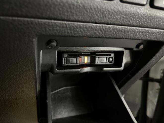 ヴェルファイア２．４Ｚ　プラチナセレクションⅡ　本州仕入　禁煙車　ＷＡＫＯＳバリアスコーティング済　純正１８インチＡＷ　純正１６ＡＷ＋スタッドレスタイヤ付　純正ＨＤＤナビ（ＣＤ＆ＤＶＤ再生　フルセグ地デジ　Ｂｌｕｅｔｏｏｔｈ）＋バックカメラ　フロントブラインドカメラ　両側パワースライドドア　パワーバックドア　ドライブレコーダー　クルーズコントロール　７人乗りキャプテンシート　オットマン　コーナーセンサー　横滑り防止装置　ＰＵＳＨスタート　スマートキー　タイミングチェーン車　ＨＩＤヘッドライト　ビルトインＥＴＣ 4WD 