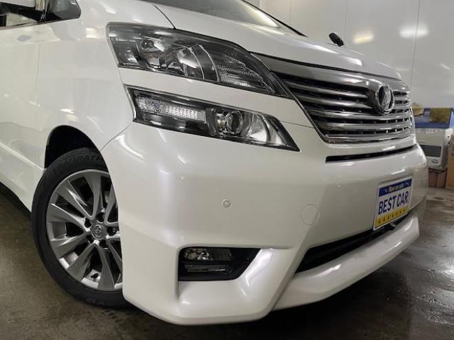 ヴェルファイア２．４Ｚ　プラチナセレクションⅡ　本州仕入　禁煙車　ＷＡＫＯＳバリアスコーティング済　純正１８インチＡＷ　純正１６ＡＷ＋スタッドレスタイヤ付　純正ＨＤＤナビ（ＣＤ＆ＤＶＤ再生　フルセグ地デジ　Ｂｌｕｅｔｏｏｔｈ）＋バックカメラ　フロントブラインドカメラ　両側パワースライドドア　パワーバックドア　ドライブレコーダー　クルーズコントロール　７人乗りキャプテンシート　オットマン　コーナーセンサー　横滑り防止装置　ＰＵＳＨスタート　スマートキー　タイミングチェーン車　ＨＩＤヘッドライト　ビルトインＥＴＣ 4WD 