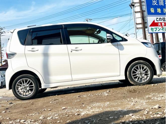 デイズ660ハイウェイスターX 4WD　ローンが不安な方＜優遇ローン＞1年保証　本州仕入　　スマキー　社外AW
