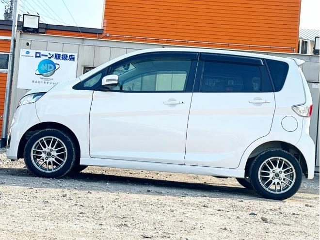 デイズ660ハイウェイスターX 4WD　ローンが不安な方＜優遇ローン＞1年保証　本州仕入　　スマキー　社外AW