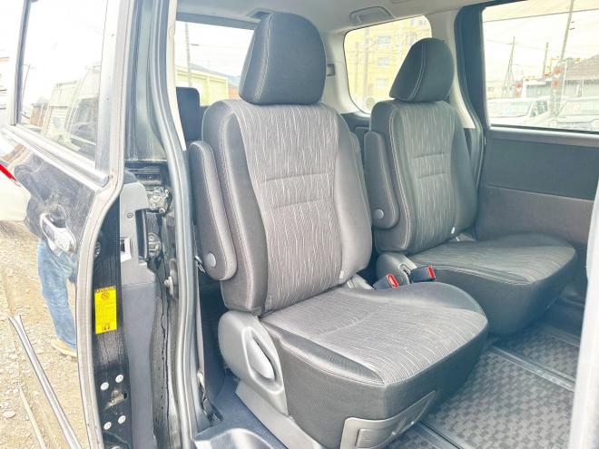 ヴォクシー2.0ZS煌Ⅱ 4WD　ローンが不安な方＜優遇ローン＞　1年保証付　後期型　寒冷地　純正ナビ