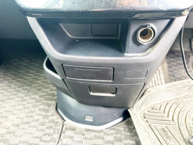 ヴォクシー2.0ZS煌Ⅱ 4WD　ローンが不安な方＜優遇ローン＞　1年保証付　後期型　寒冷地　純正ナビ
