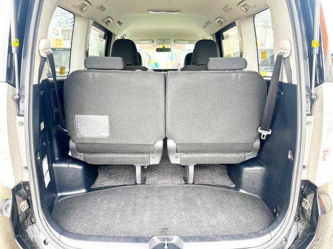 ヴォクシー2.0ZS煌Ⅱ 4WD　ローンが不安な方＜優遇ローン＞　1年保証付　後期型　寒冷地　純正ナビ