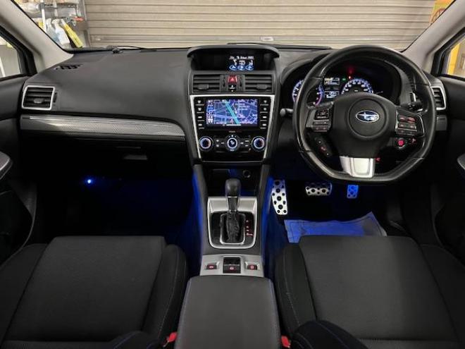 レヴォーグ１．６ＧＴ－Ｓアイサイト　アドバンスドＰＫＧ　スバルＤＩＴツインカムターボ　禁煙車　シュタイナー１８インチＡＷ＋新品夏タイヤ　純正１７ＡＷ＋スタッドレスタイヤ付　純正ナビ（フルセグ地デジ　ＤＶＤ再生　Ｂｌｕｅｔｏｏｔｈ）＋バックカメラ　ＬＥＤヘッドライト　エンジンスターター　ドライブレコーダー　オプション５連デイライト　クルーズコントロール　両席パワーシート　アイドリングストップ　パドルシフト　ＥＴＣ 4WD 1600 5Dr