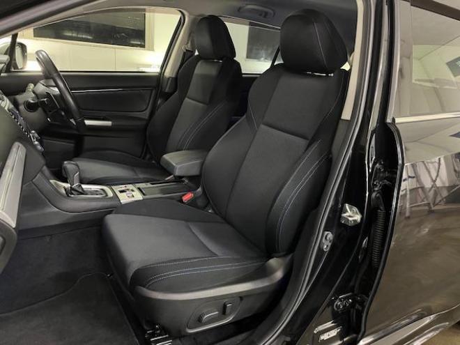 レヴォーグ１．６ＧＴ－Ｓアイサイト　アドバンスドＰＫＧ　スバルＤＩＴツインカムターボ　禁煙車　シュタイナー１８インチＡＷ＋新品夏タイヤ　純正１７ＡＷ＋スタッドレスタイヤ付　純正ナビ（フルセグ地デジ　ＤＶＤ再生　Ｂｌｕｅｔｏｏｔｈ）＋バックカメラ　ＬＥＤヘッドライト　エンジンスターター　ドライブレコーダー　オプション５連デイライト　クルーズコントロール　両席パワーシート　アイドリングストップ　パドルシフト　ＥＴＣ 4WD 1600 5Dr