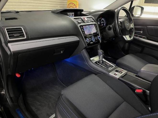 レヴォーグ１．６ＧＴ－Ｓアイサイト　アドバンスドＰＫＧ　スバルＤＩＴツインカムターボ　禁煙車　シュタイナー１８インチＡＷ＋新品夏タイヤ　純正１７ＡＷ＋スタッドレスタイヤ付　純正ナビ（フルセグ地デジ　ＤＶＤ再生　Ｂｌｕｅｔｏｏｔｈ）＋バックカメラ　ＬＥＤヘッドライト　エンジンスターター　ドライブレコーダー　オプション５連デイライト　クルーズコントロール　両席パワーシート　アイドリングストップ　パドルシフト　ＥＴＣ 4WD 1600 5Dr