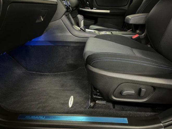 レヴォーグ１．６ＧＴ－Ｓアイサイト　アドバンスドＰＫＧ　スバルＤＩＴツインカムターボ　禁煙車　シュタイナー１８インチＡＷ＋新品夏タイヤ　純正１７ＡＷ＋スタッドレスタイヤ付　純正ナビ（フルセグ地デジ　ＤＶＤ再生　Ｂｌｕｅｔｏｏｔｈ）＋バックカメラ　ＬＥＤヘッドライト　エンジンスターター　ドライブレコーダー　オプション５連デイライト　クルーズコントロール　両席パワーシート　アイドリングストップ　パドルシフト　ＥＴＣ 4WD 1600 5Dr