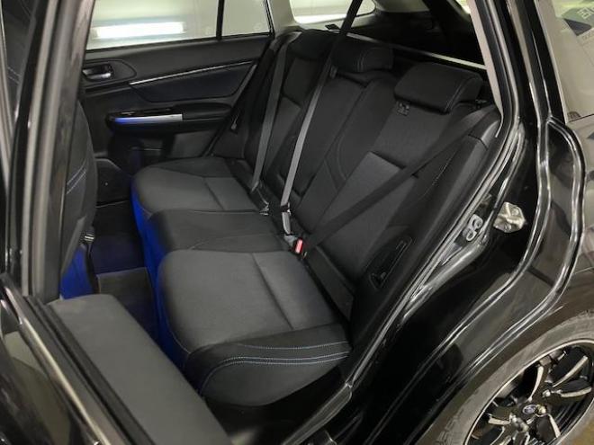 レヴォーグ１．６ＧＴ－Ｓアイサイト　アドバンスドＰＫＧ　スバルＤＩＴツインカムターボ　禁煙車　シュタイナー１８インチＡＷ＋新品夏タイヤ　純正１７ＡＷ＋スタッドレスタイヤ付　純正ナビ（フルセグ地デジ　ＤＶＤ再生　Ｂｌｕｅｔｏｏｔｈ）＋バックカメラ　ＬＥＤヘッドライト　エンジンスターター　ドライブレコーダー　オプション５連デイライト　クルーズコントロール　両席パワーシート　アイドリングストップ　パドルシフト　ＥＴＣ 4WD 1600 5Dr