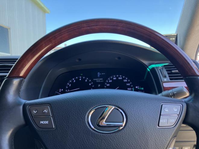 レクサスLS 460 バージョンS-Iパッケージ　 4600 4Dr☆値下げしました☆現金、オートローンのみの対応☆