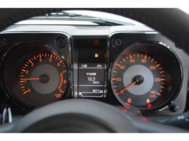 ジムニーXC 4WD　ワンオーナーセーフティサポート搭載LED 660