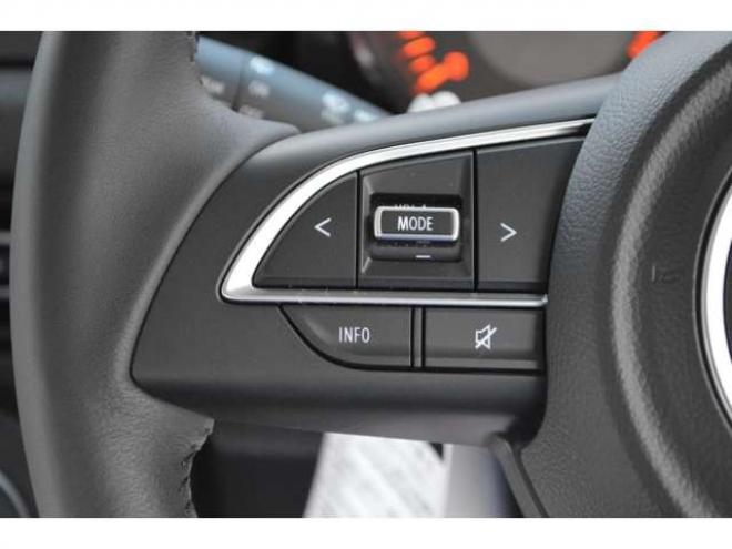ジムニーXC 4WD　ワンオーナーセーフティサポート搭載LED 660
