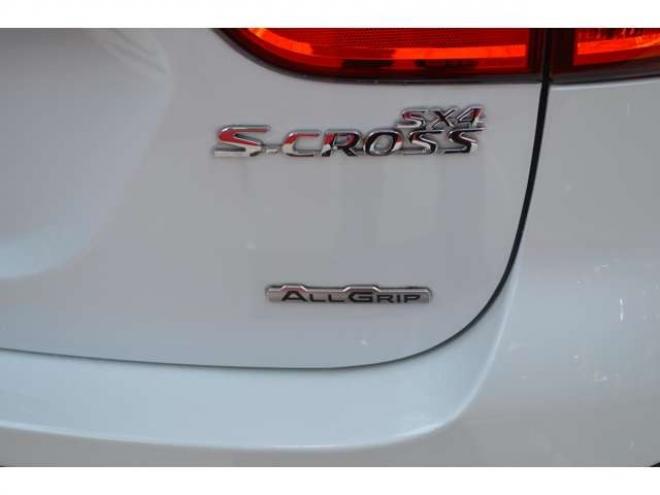 SX4S-CROSS 1.6 4WD　ワンオーナーALLGRIPナビTVバックカメラLED 1600