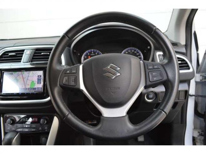 SX4S-CROSS 1.6 4WD　ワンオーナーALLGRIPナビTVバックカメラLED 1600