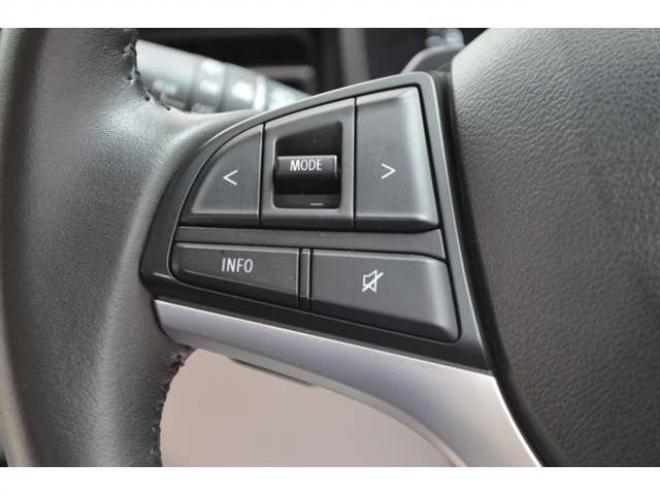 イグニス1.2 ハイブリッド MZ 4WD　ワンオーナー車セーフティサポート搭載LED 1200