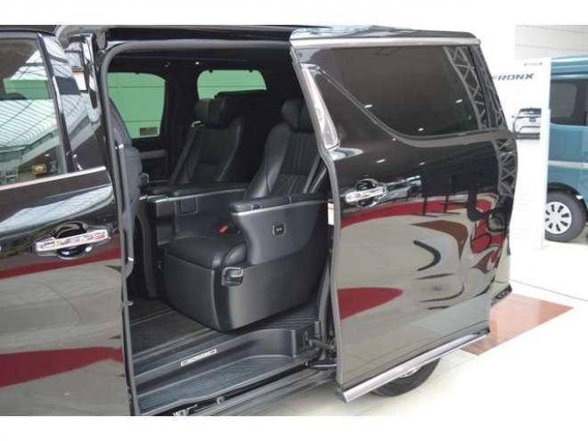 アルファードハイブリッド 2.5 エグゼクティブ ラウンジ S E-Four 4WD　セーフティセンス純正ナビフリップダウンM 2500