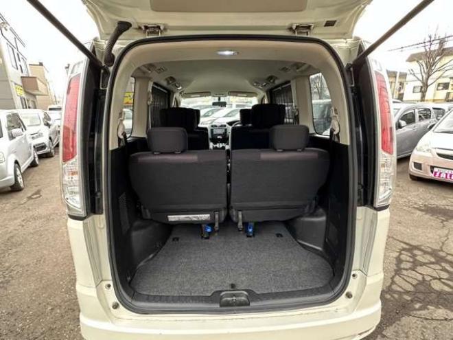 セレナ2.0 ハイウェイスター Vエアロセレクション 4WD　両側ワンタッチオートスライドドア　ETC 2000