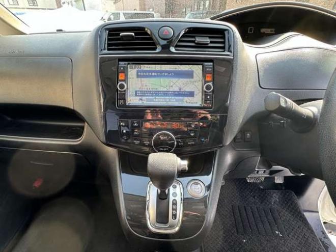 セレナ2.0 ハイウェイスター 4WD　両側ワンタッチオートスライドドア　ETC 2000