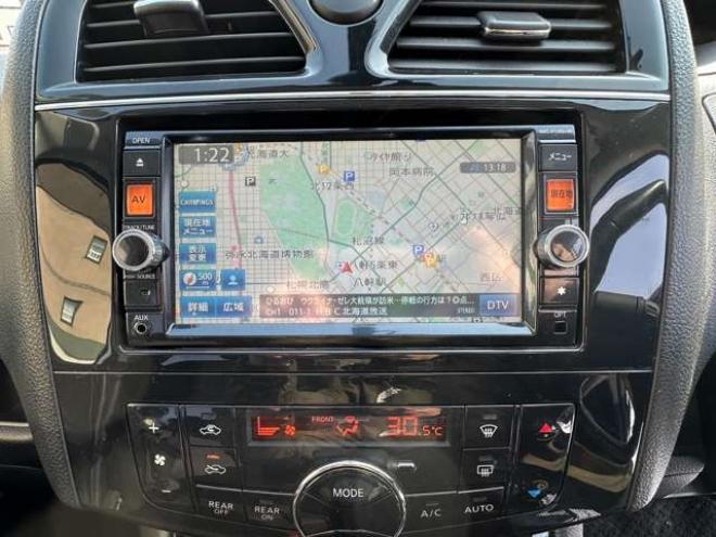セレナ2.0 ハイウェイスター 4WD　両側ワンタッチオートスライドドア　ETC 2000