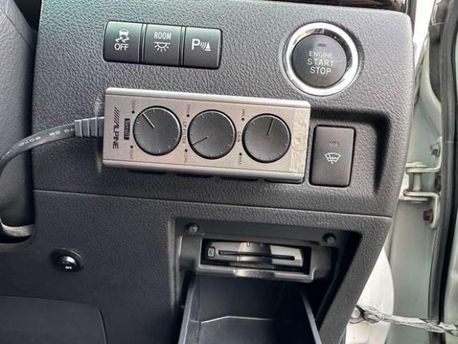 ヴェルファイア2.4 Z プラチナセレクション 4WD　ALPNEフリップダウンモニター　ETC 2400
