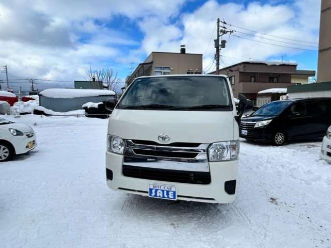 ハイエースバン2.8 DX ロング GLパッケージ ディーゼルターボ 4WD　9人乗り　プリクラッシュセーフティーナビ 2800
