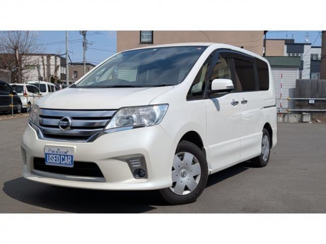 セレナ2.0 ハイウェイスター Vセレクション 4WD　 2000