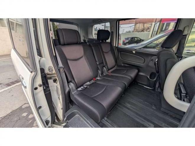 セレナ2.0 ハイウェイスター Vエアロセレクション 4WD　 2000