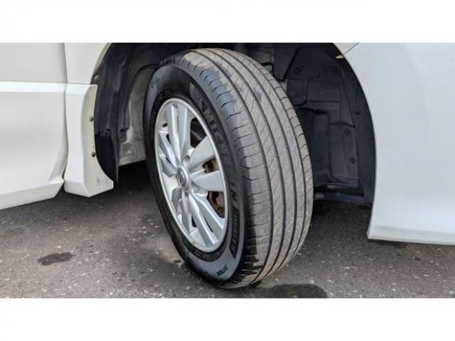 セレナ2.0 ハイウェイスター Vエアロセレクション 4WD　 2000