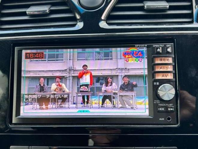セレナ2.0 ハイウェイスター アドバンスドセーフティ パッケージ 4WD　 2000