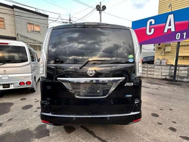 セレナ2.0 ハイウェイスター アドバンスドセーフティ パッケージ 4WD　 2000