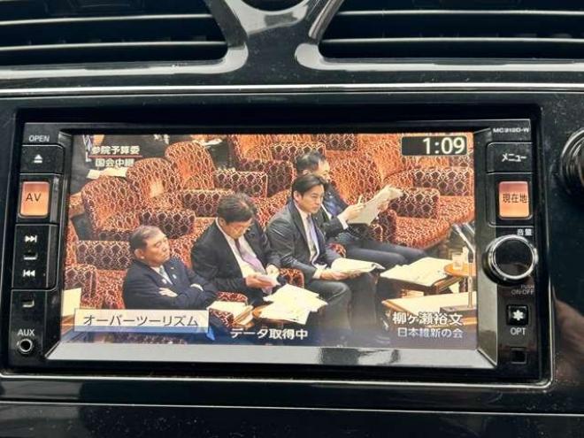 セレナ2.0 ハイウェイスター Vセレクション 4WD　ナビフルセグTV　バックモニター 2000