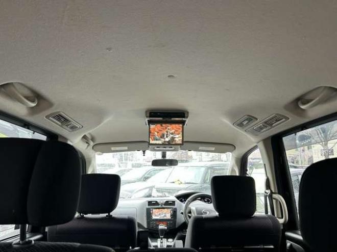 セレナ2.0 ハイウェイスター Vセレクション 4WD　ナビフルセグTV　バックモニター 2000