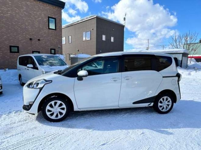 シエンタ1.5 X 4WD　パワースライドドア ナビフルセグTV 1500