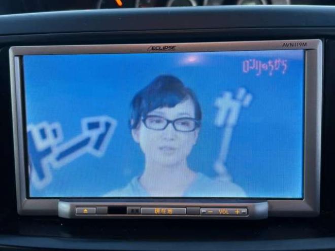ヴォクシー2.0 X 4WD　後期型　7人乗り　ナビバックモニターTV 2000