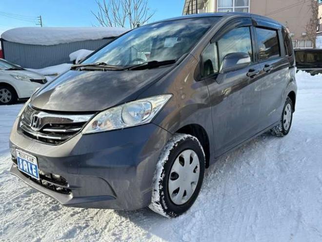 フリード1.5 G ジャストセレクション 4WD　片側パワースライドドア 1500