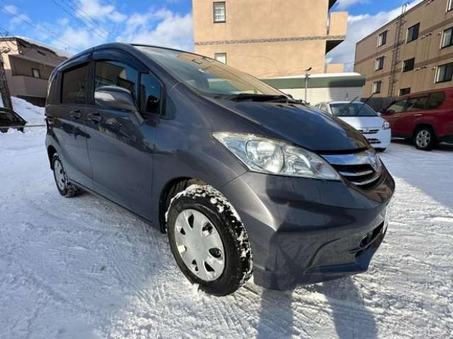 フリード1.5 G ジャストセレクション 4WD　片側パワースライドドア 1500