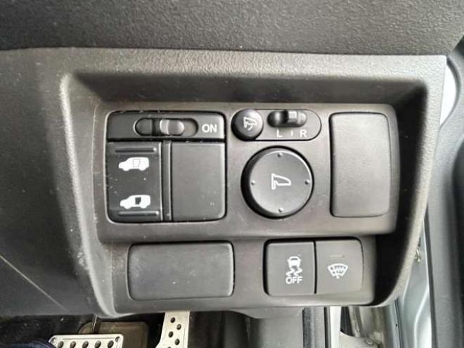 フリードスパイク1.5 G ジャストセレクション 4WD　 1500