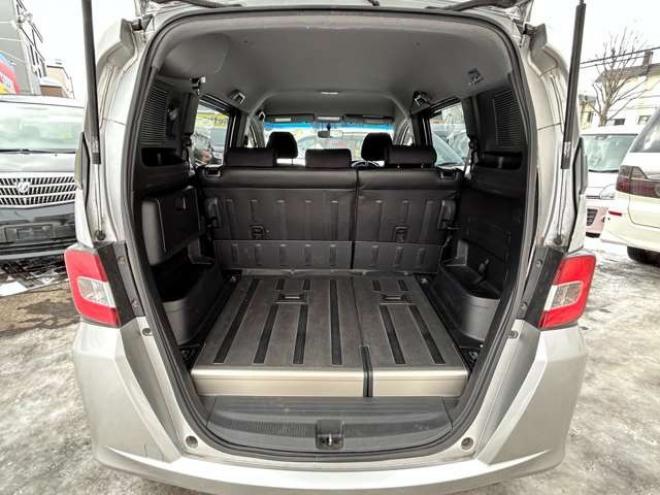 フリードスパイク1.5 G ジャストセレクション 4WD　 1500