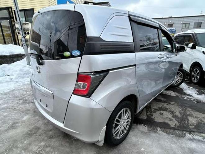 フリードスパイク1.5 G ジャストセレクション 4WD　 1500