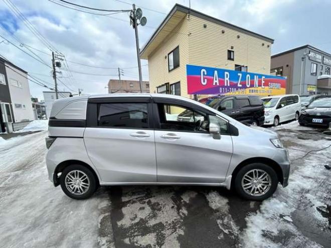 フリードスパイク1.5 G ジャストセレクション 4WD　 1500