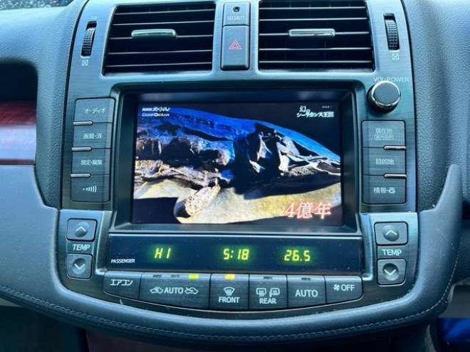 クラウンロイヤル 3.0 ロイヤルサルーン i-Four 4WD　ナビフルセグTV　バックモニター 3000