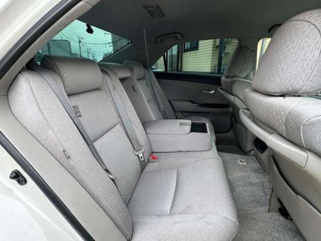 クラウンロイヤル 3.0 ロイヤルサルーン i-Four 4WD　TOYOTA純正HDDナビ　地デジ　ETC 3000