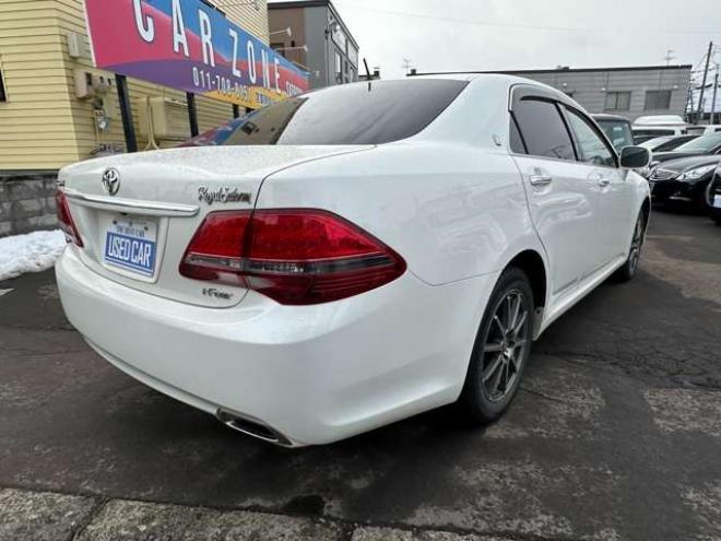 クラウンロイヤル 3.0 ロイヤルサルーン i-Four 4WD　TOYOTA純正HDDナビ　地デジ　ETC 3000